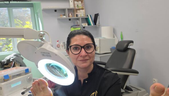 Your cosmetologist and skin expert 1